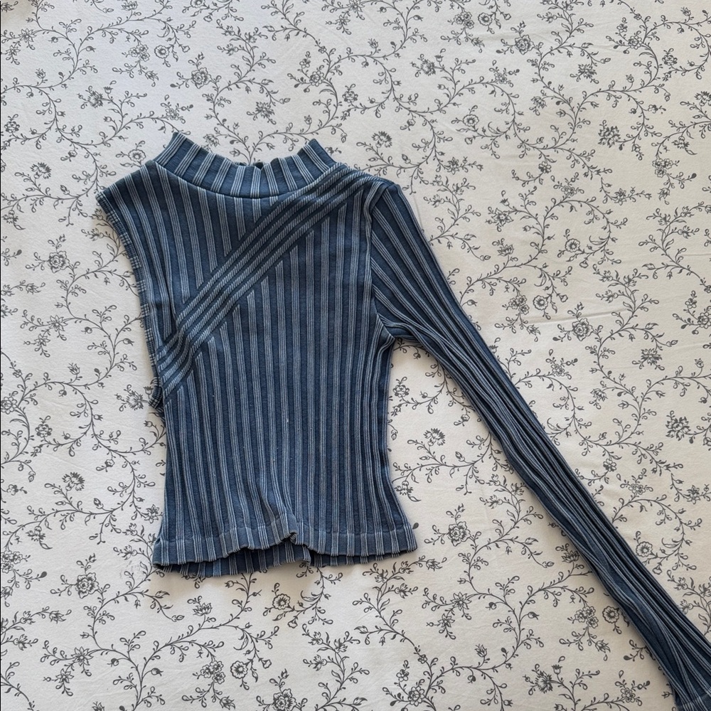 Zara Blue Striped Sweater